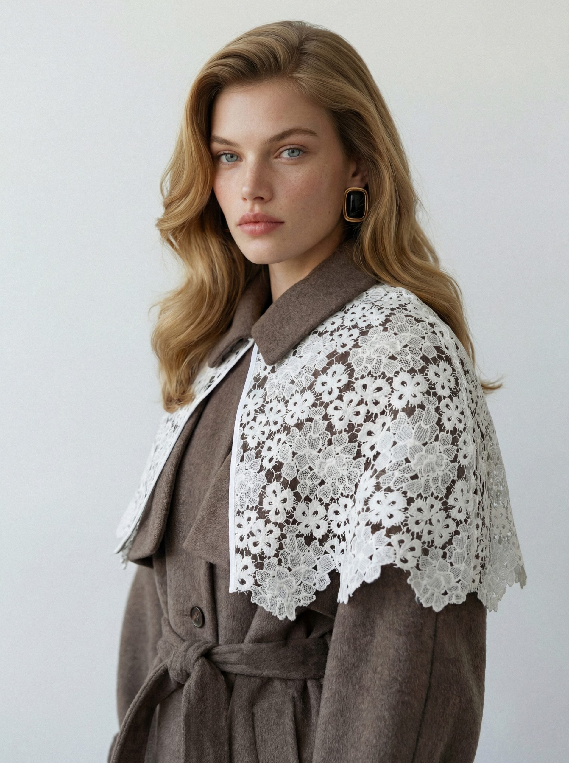 Cape made of Carolyn lace, Milky