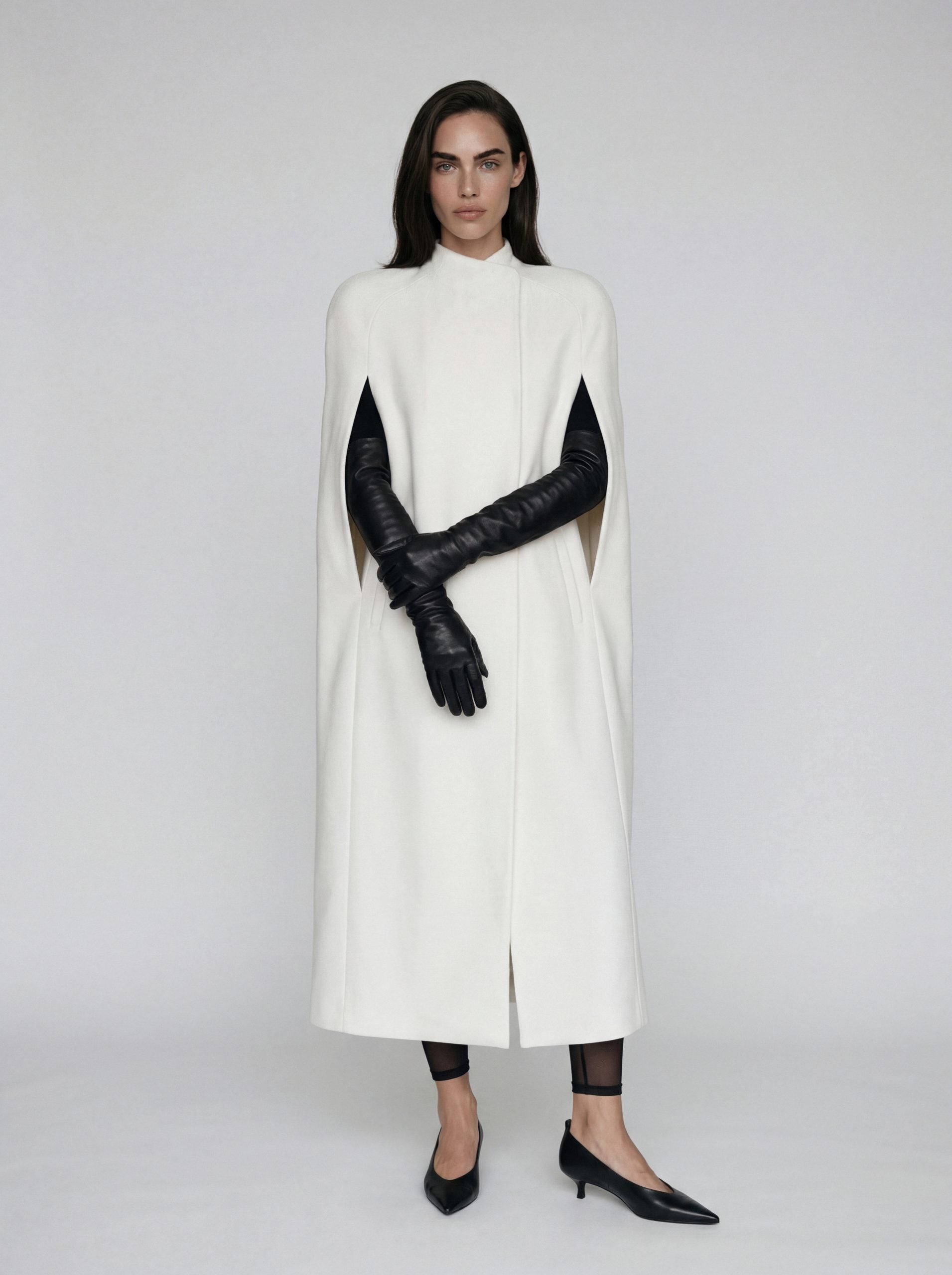 Cape coat “Grace”, Milk