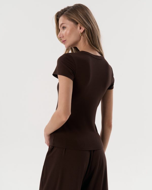 Fitted T-Shirt (Chocolate)
