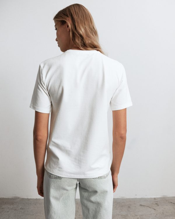 BASIC Classic-Cut T-Shirt