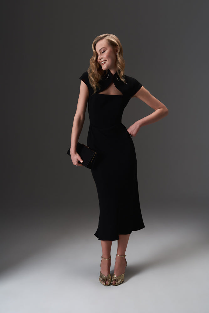 Dress with handmade embroidery Noir