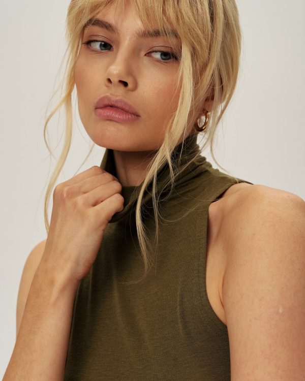 Sleeveless Top (Olive)
