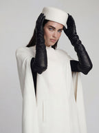 Stephanie pill hat, Milk