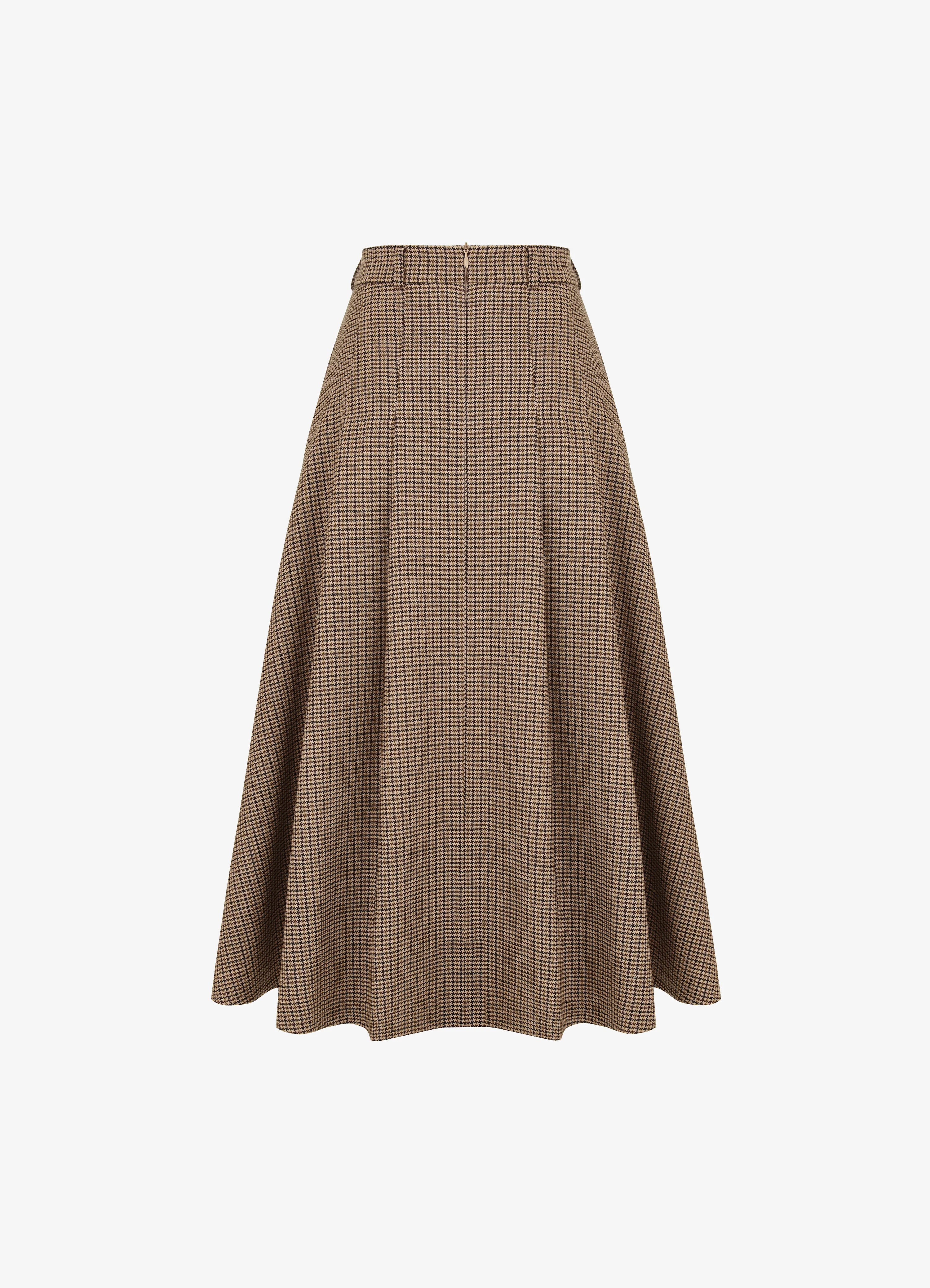 Skirt with wool pleats