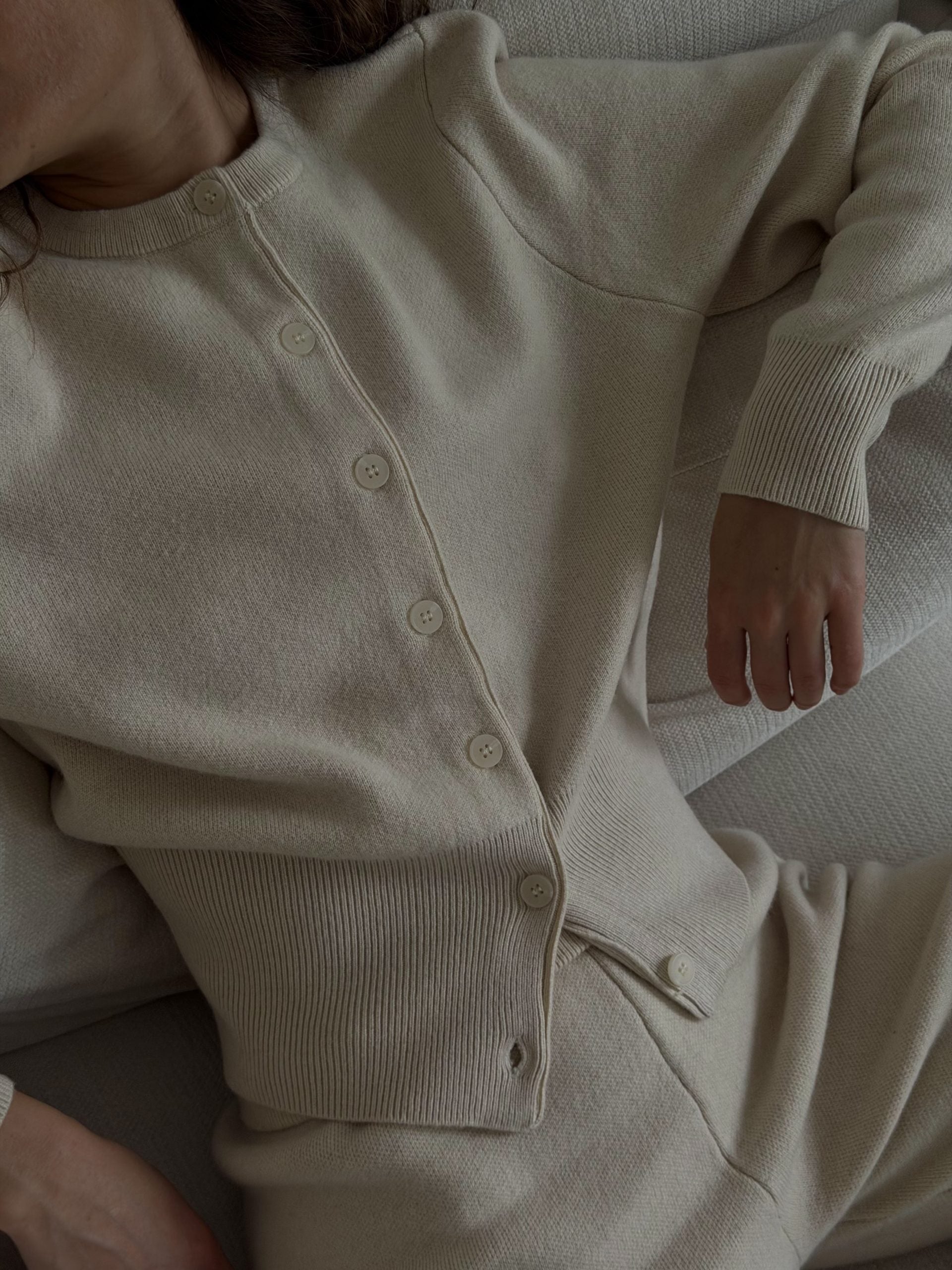 HYGGE knitted suit with wool and cashmere