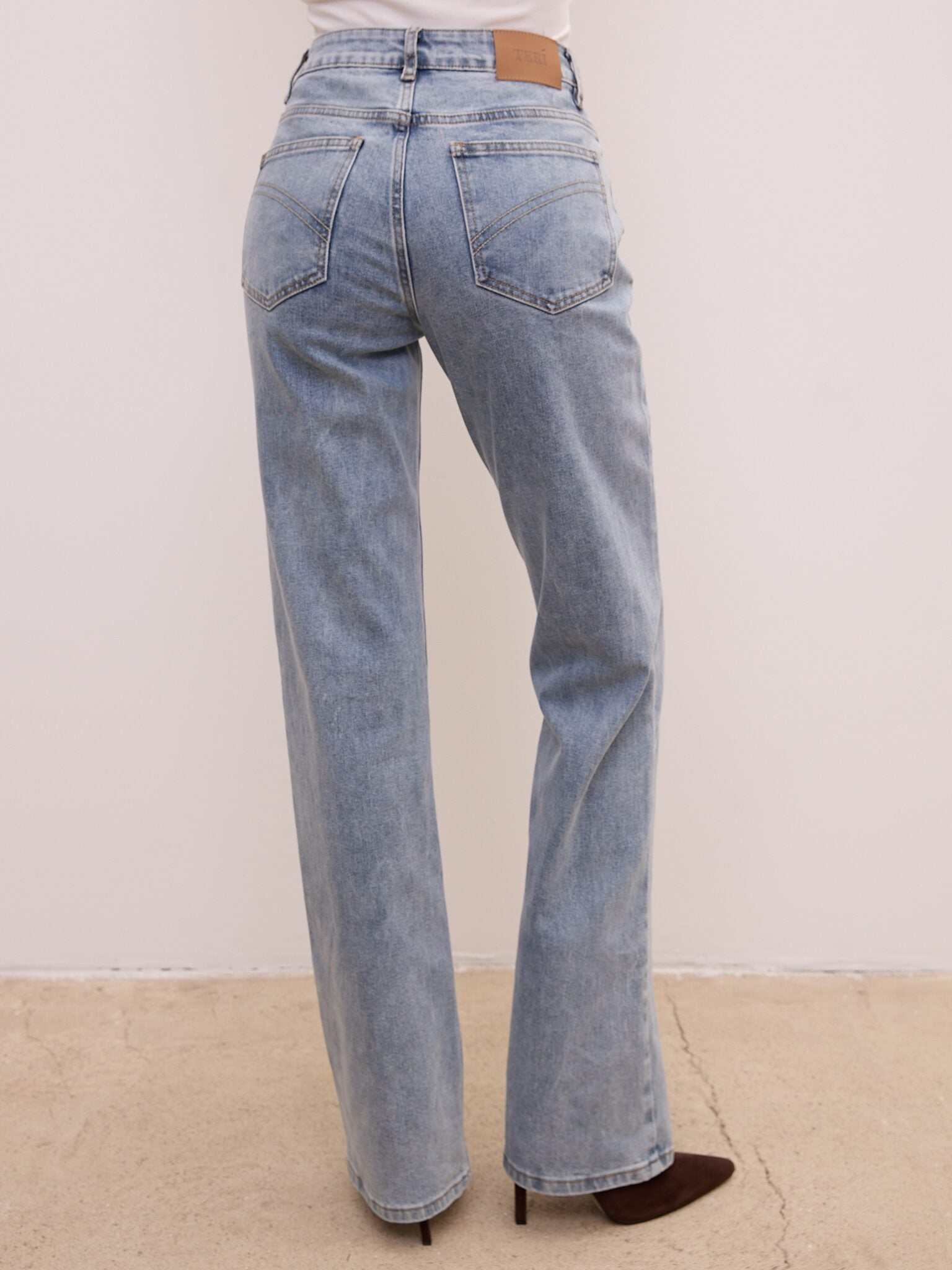 FLARE JEANS LIGHT BLUE