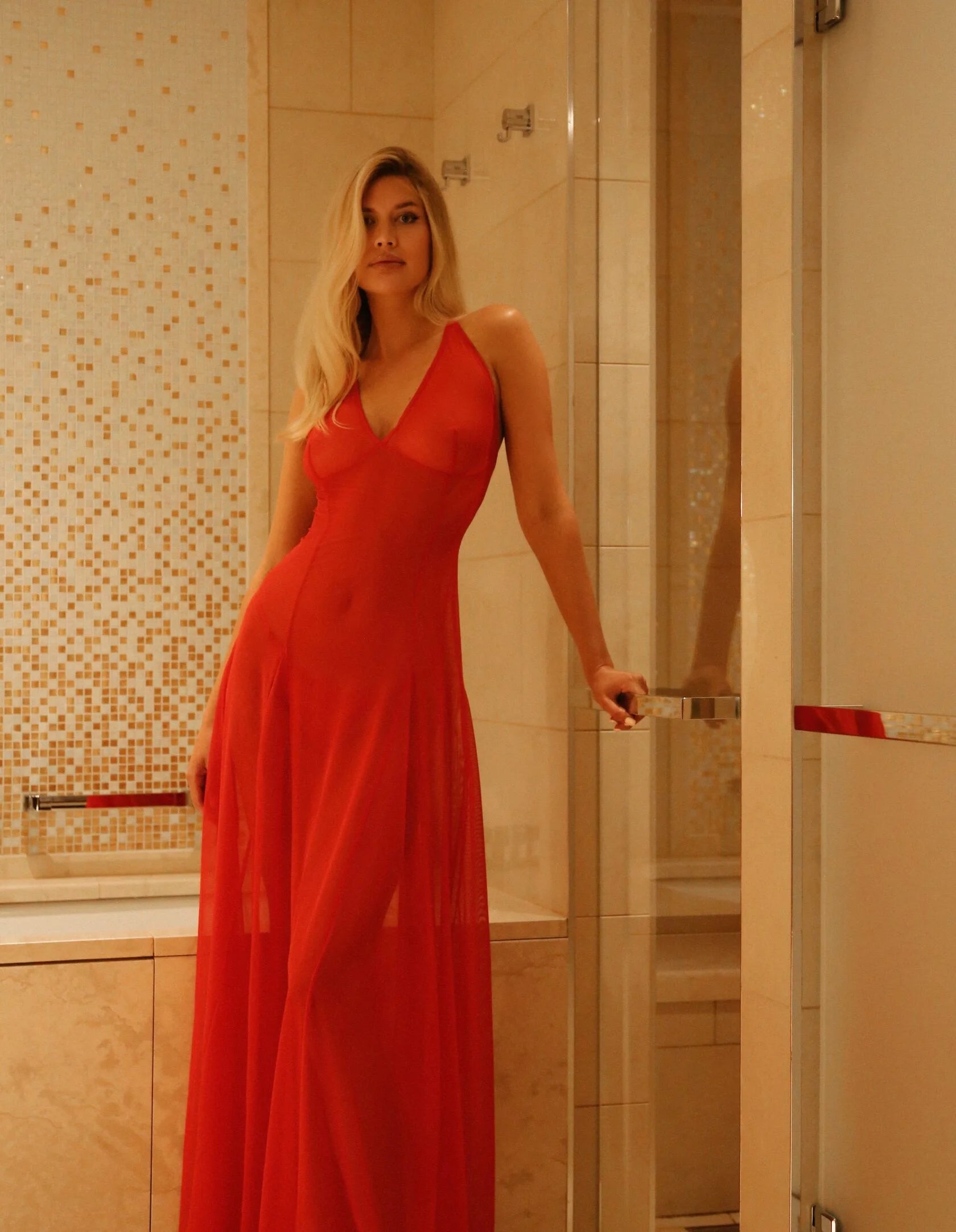 Mesh shirt with wedges