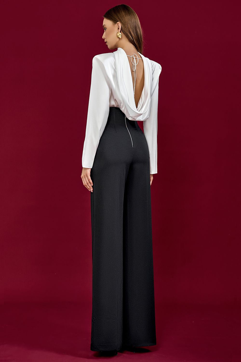 Trousers with a corset belt