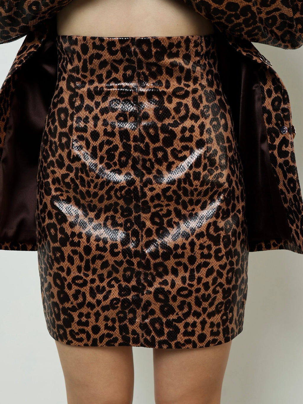 LEO high-waisted mini Skirt