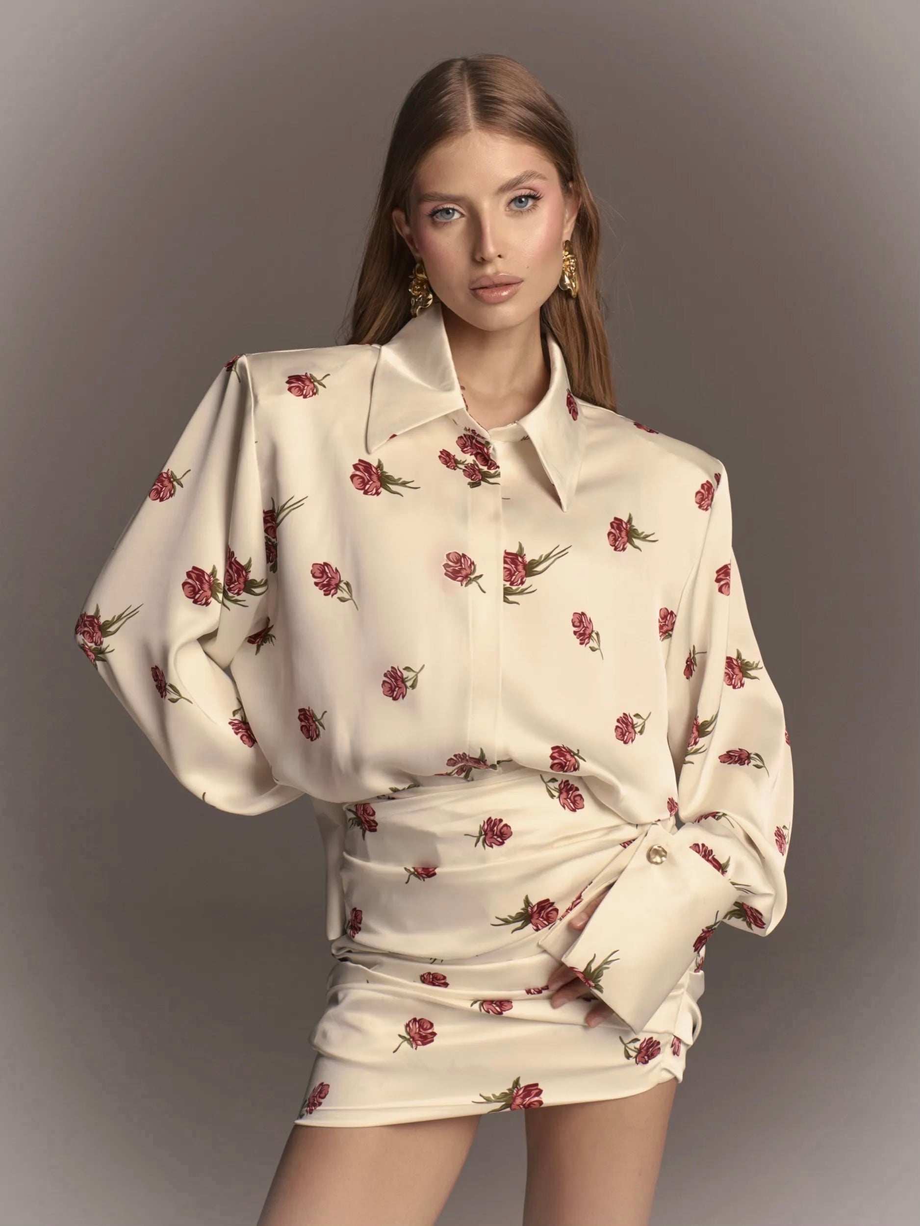 Rosie's Voluminous Shoulder shirt