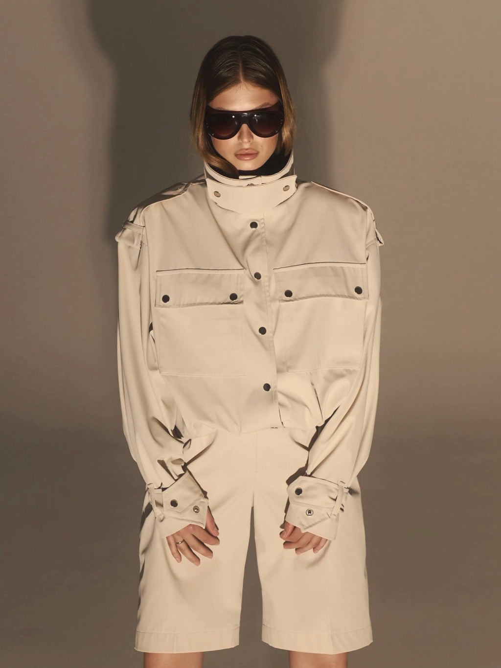 Bomber jacket with voluminous shoulders