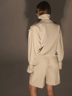 Bomber jacket with voluminous shoulders